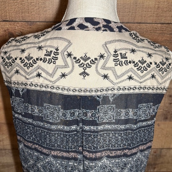 John • Mark Leopard Print Sleeveless Tunic Embroidered size Medium - Picture 6 of 11